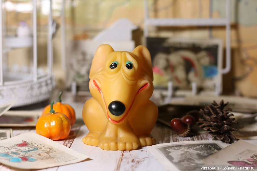 А однажды под елкой я нашла это