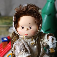 Кареглазый, золотокрылый