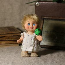 Быть ей красавицей?