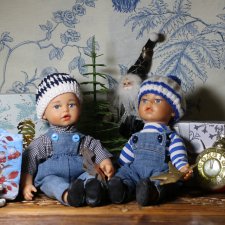 Два близнеца - одинаковых с лица...