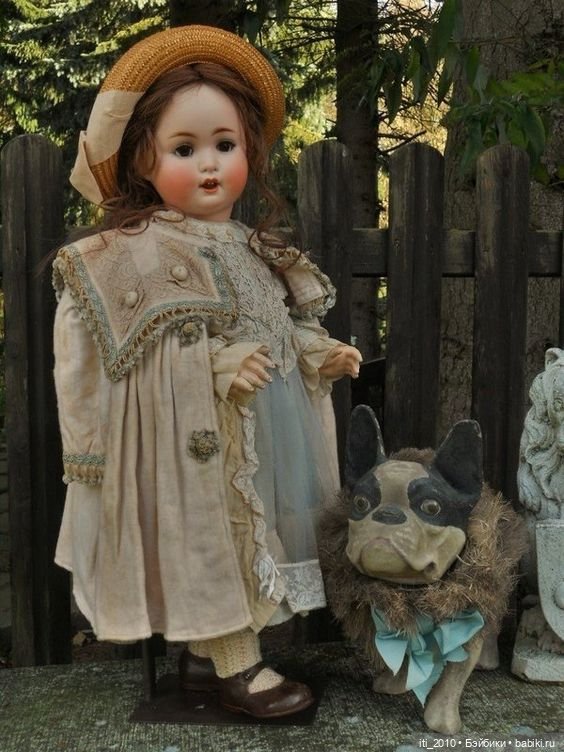 Люблю "девушек" в старинных пальтишках (фото 8)