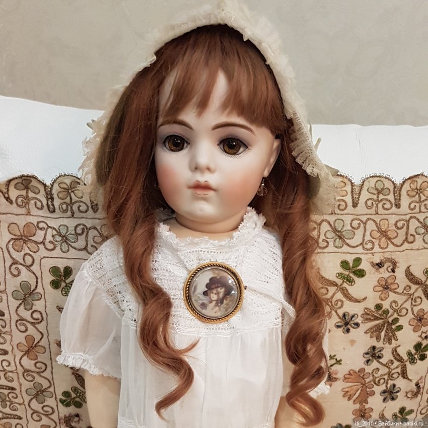 Неземная красавица Bru с особенным мечтательным и горделивым взлядом от Jamie Englert (Джейми Энглерт)