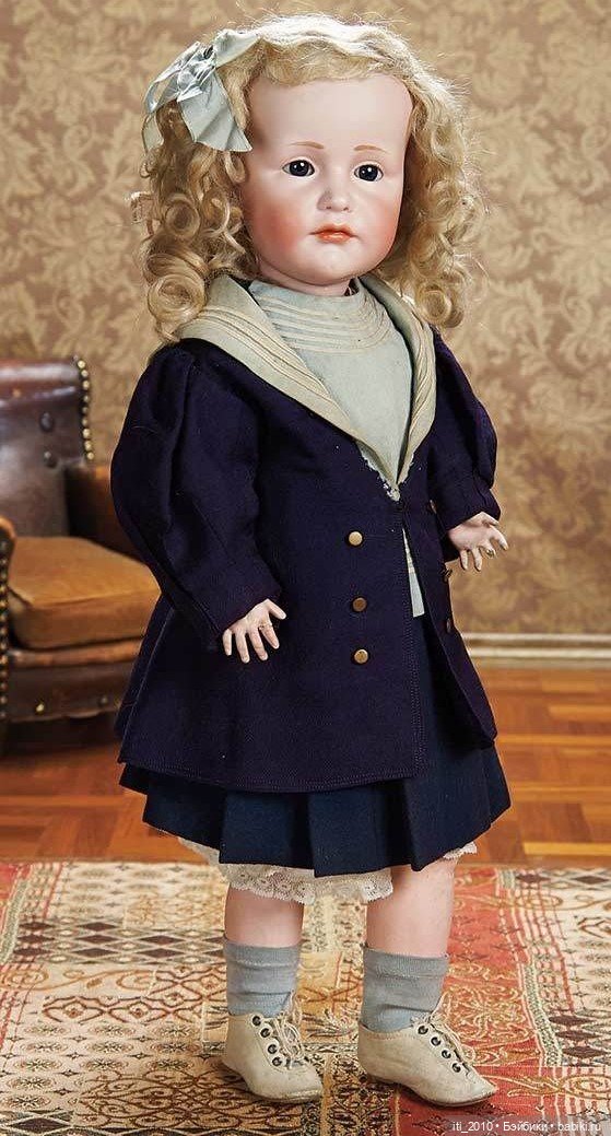 Антикварные мальчики и девочки в морских костюмчиках