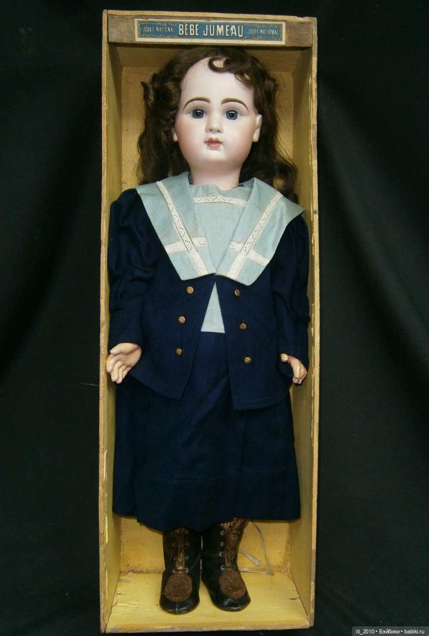 Антикварные мальчики и девочки в морских костюмчиках