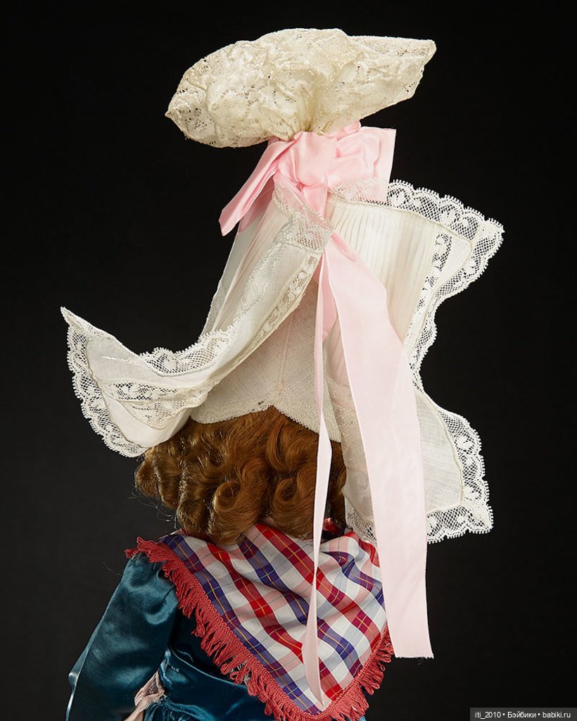 Легендарная коллекция Югетт Кларк. ЧАСТЬ 5. Антикварные куклы в РЕГИОНАЛЬНЫХ, ФОЛЬКЛОРНЫХ, ЭКЗОТИЧЕСКИХ КОСТЮМАХ (фото 5)