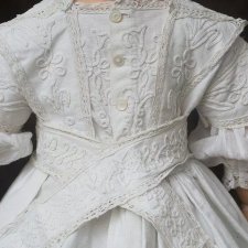 Простое белое платьице для антикварной девочки (ну или капля вдохновения на остаток дня)