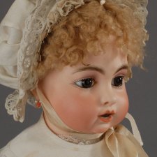 Майкл Канадас (Музей кукол Grovian) о "кушающей" Бебе БРЮ (Bébé Bru Teteur)