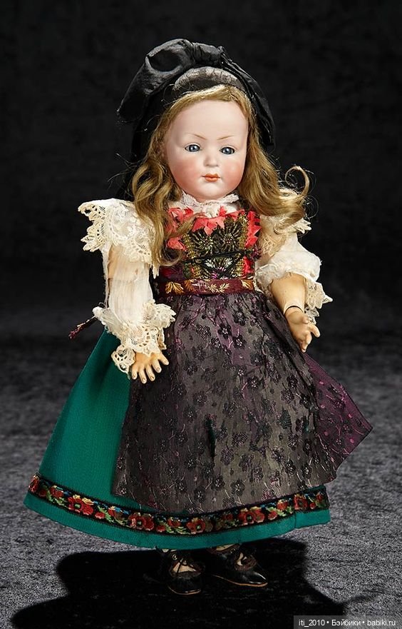 Куклы в народных и национальных костюмах. Часть 1