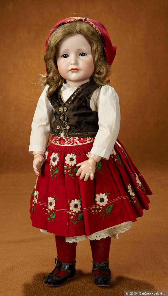 Куклы в народных и национальных костюмах. Часть 1