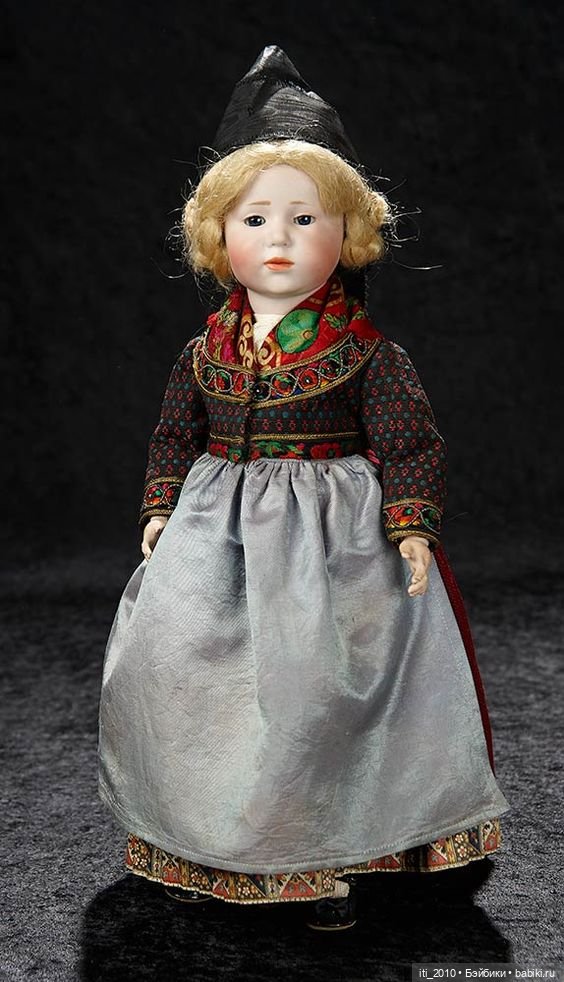 Куклы в народных и национальных костюмах. Часть 1