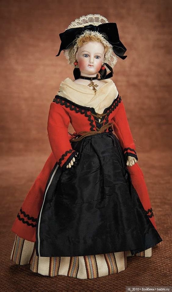 Куклы в народных и национальных костюмах. Часть 1