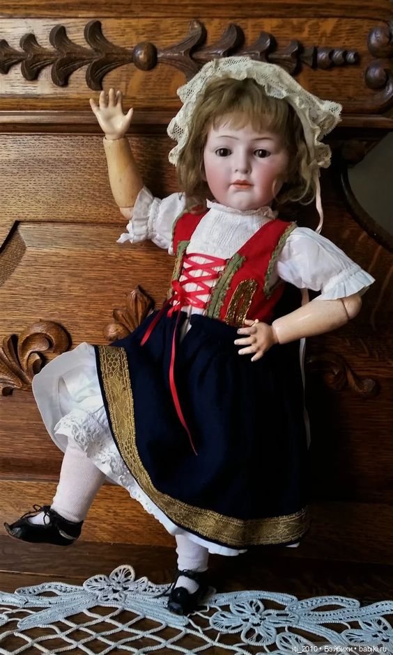 Куклы в народных и национальных костюмах. Часть 1