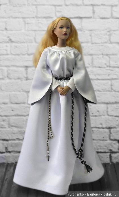 Смиренная богомолка Тайлер (фото 2)