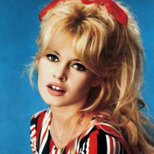 Брижит Бардо - икона стиля 60-х