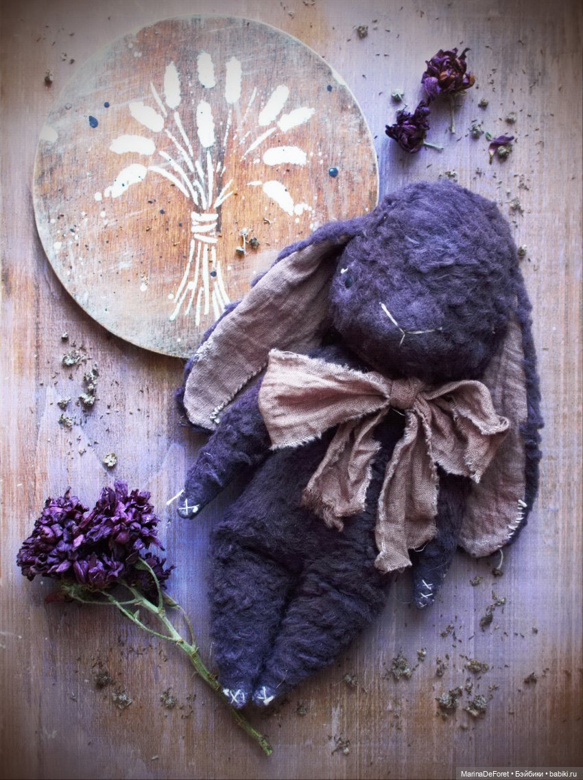 Черничный зайка-примитив от Юлии Прашкович (фото 7)