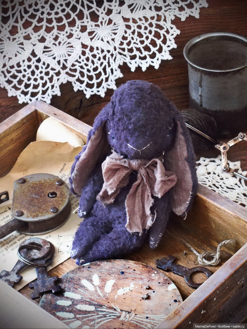 Черничный зайка-примитив от Юлии Прашкович (фото 8)