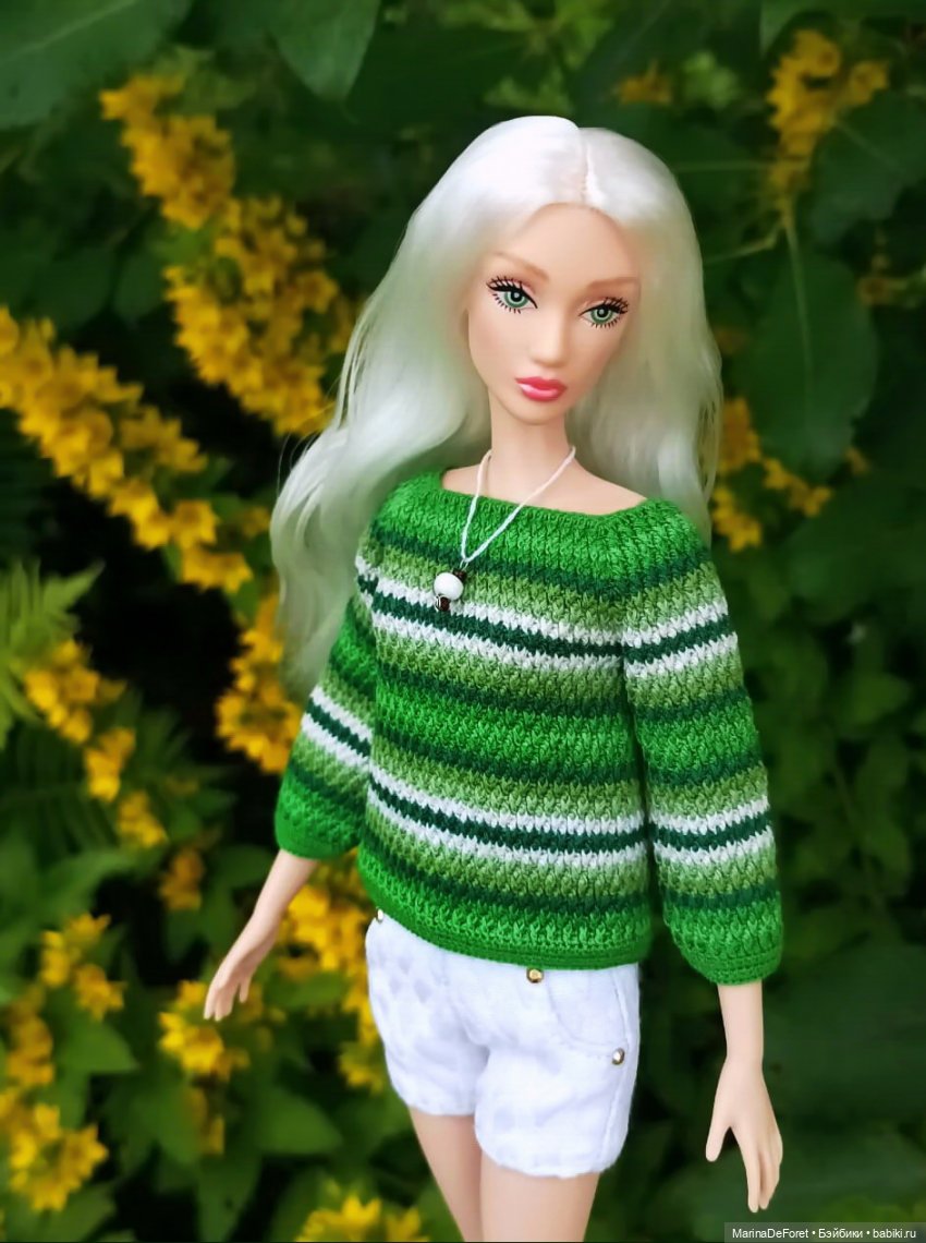 То, что я связала куклам за последние полтора года - часть первая