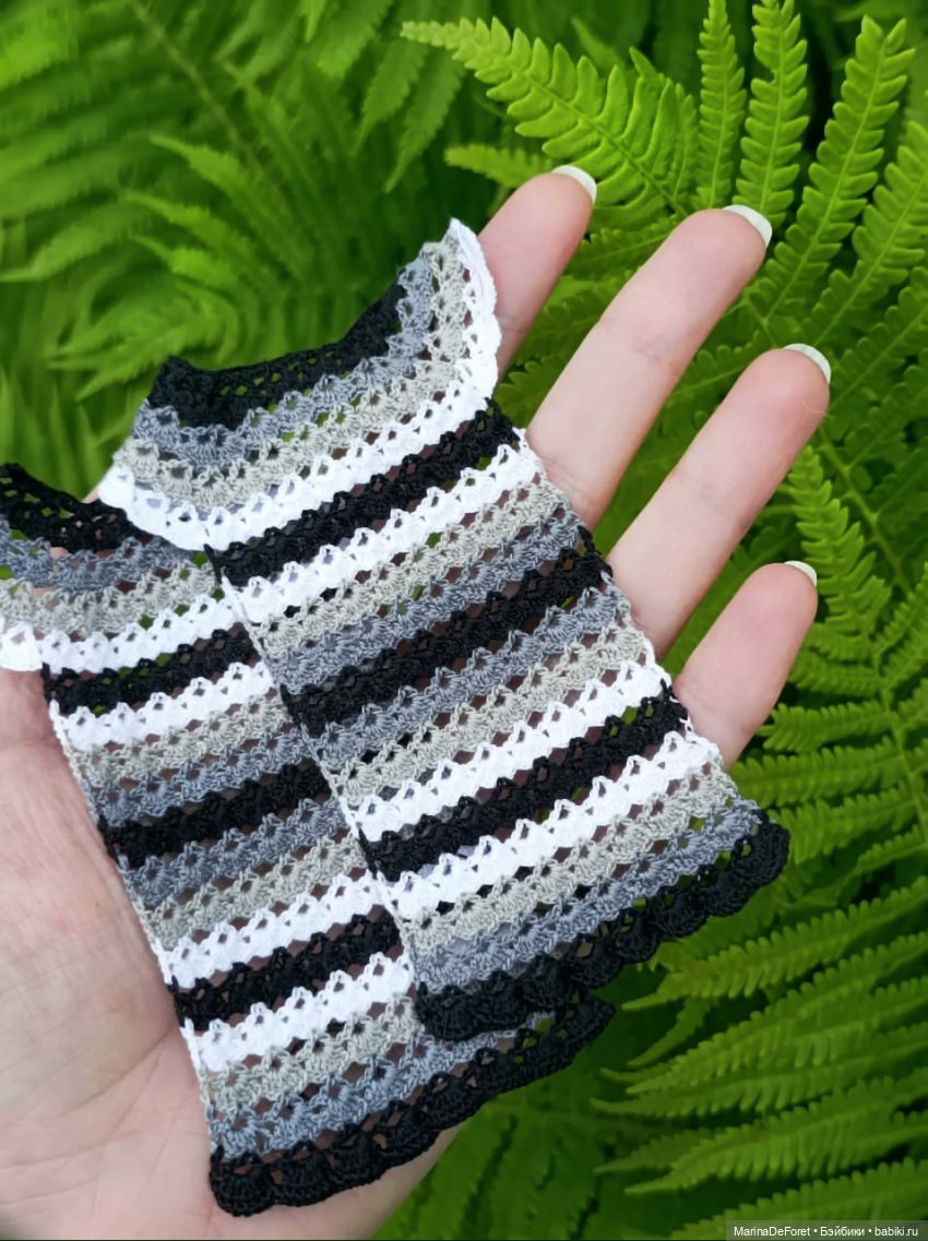 То, что я связала куклам за последние полтора года - часть первая