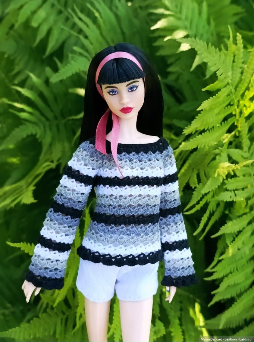 То, что я связала куклам за последние полтора года - часть первая