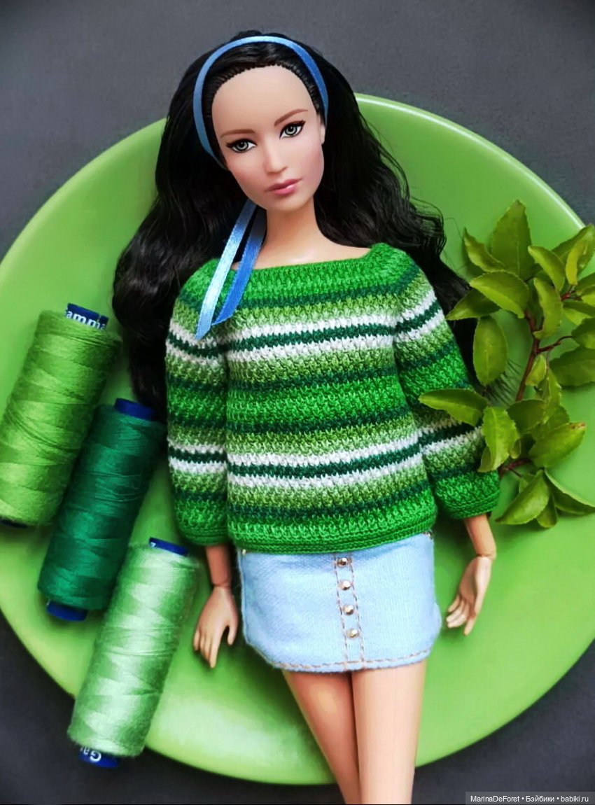 То, что я связала куклам за последние полтора года - часть первая