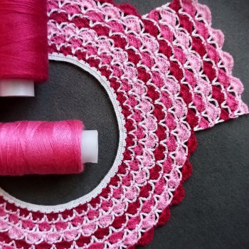 Вязаная одежда для кукол - часть двадцатая - и снова розовый