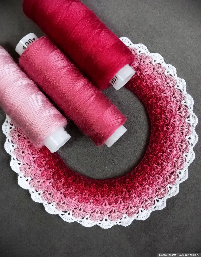 Вязаная одежда для кукол - часть двадцать первая - платья