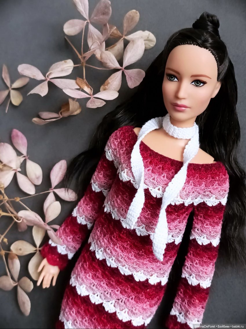 Вязаная одежда для кукол - часть двадцать первая - платья