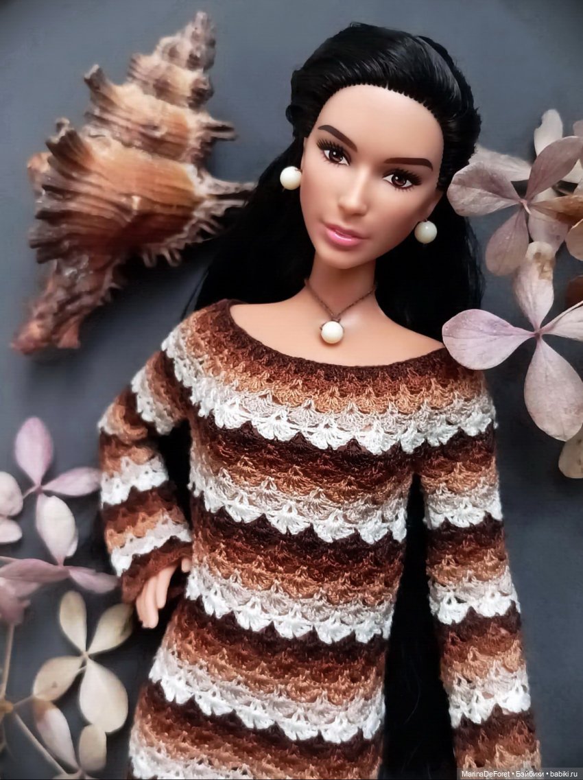 Вязаная одежда для кукол - часть двадцать первая - платья