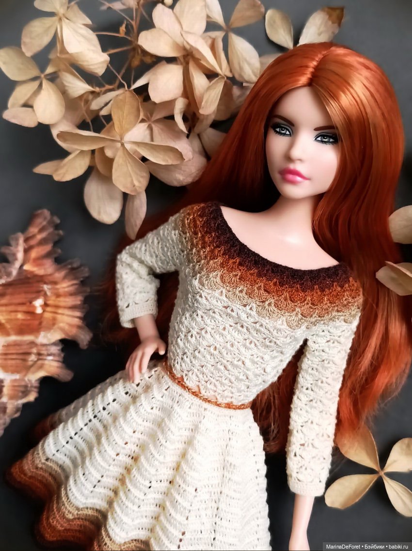 Вязаная одежда для кукол - часть двадцать третья - снова платья