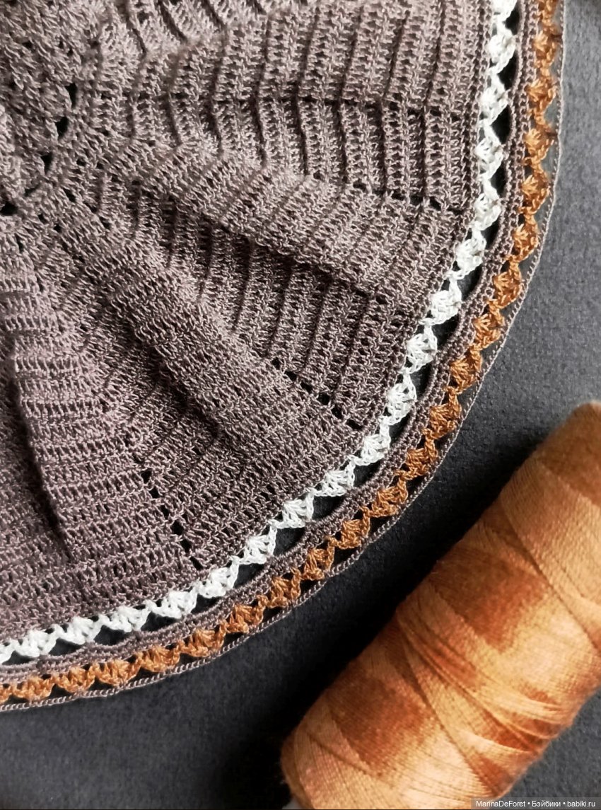 Вязаная одежда для кукол - часть двадцать третья - снова платья