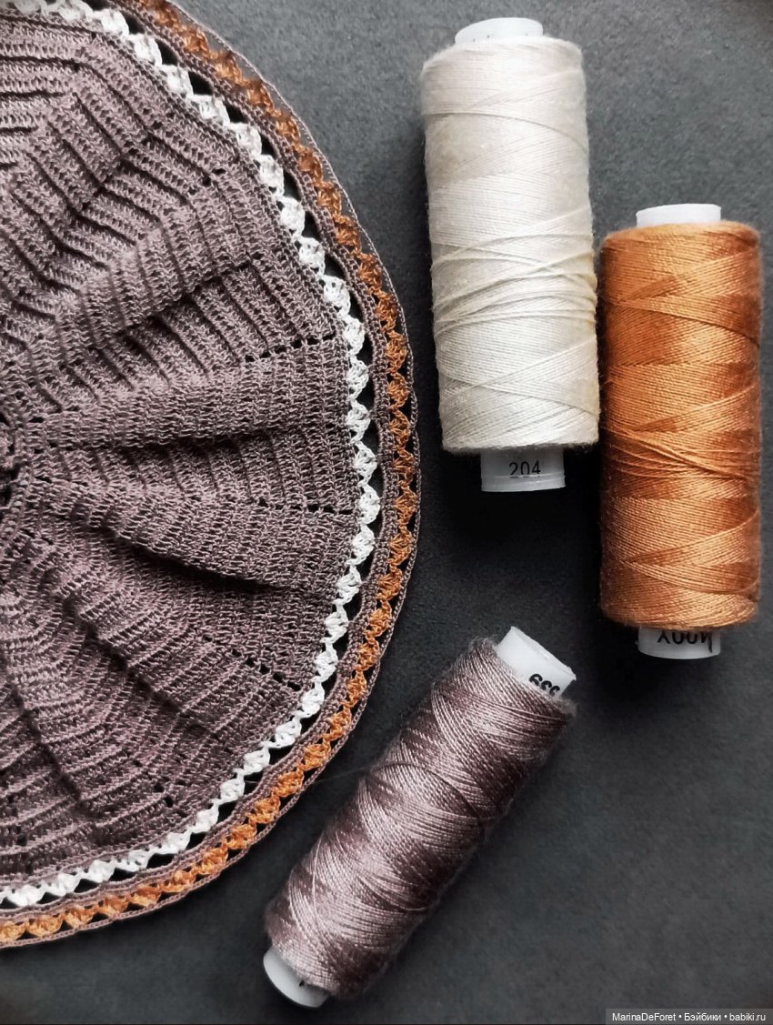 Вязаная одежда для кукол - часть двадцать третья - снова платья