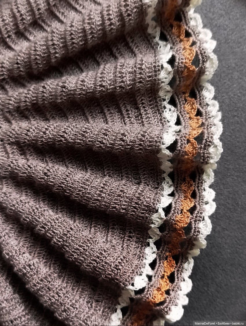 Вязаная одежда для кукол - часть двадцать третья - снова платья