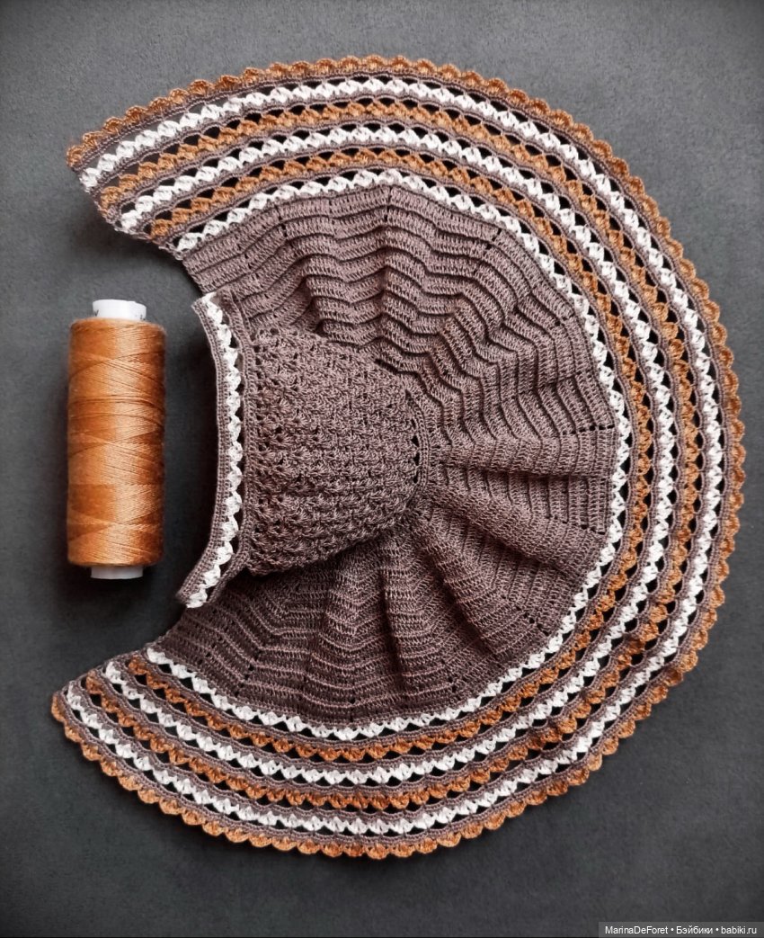 Вязаная одежда для кукол - часть двадцать третья - снова платья