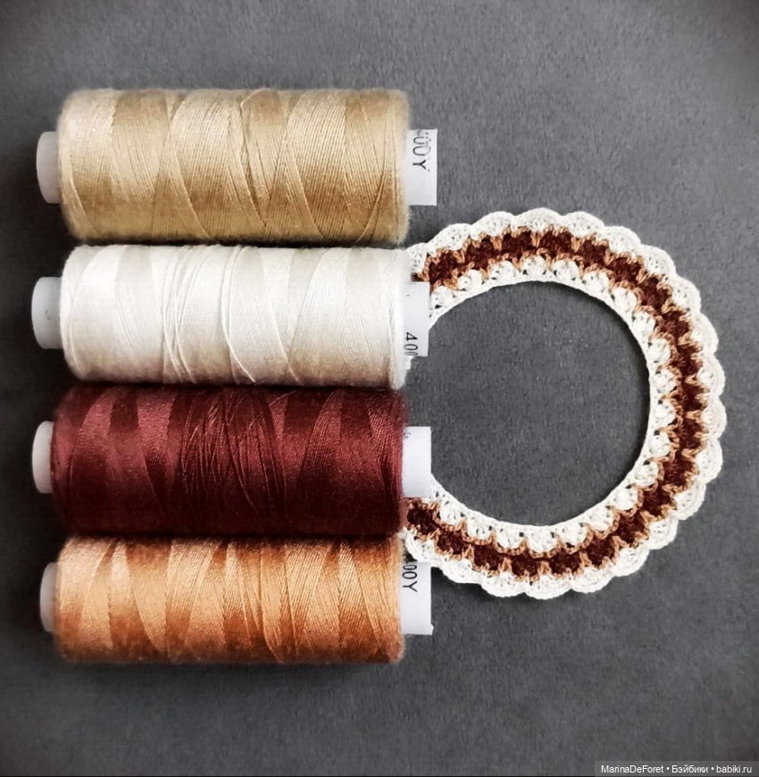 Вязаная одежда для кукол - часть двадцать третья - снова платья