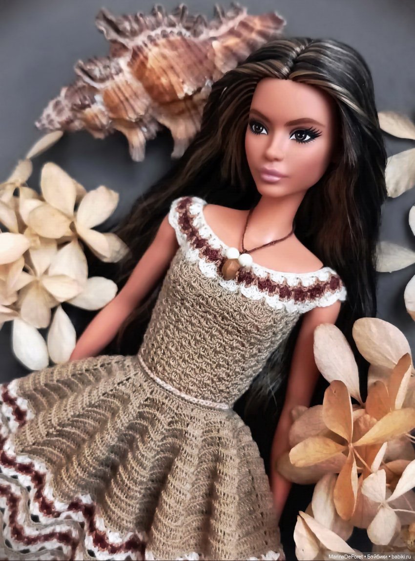 Вязаная одежда для кукол - часть двадцать третья - снова платья