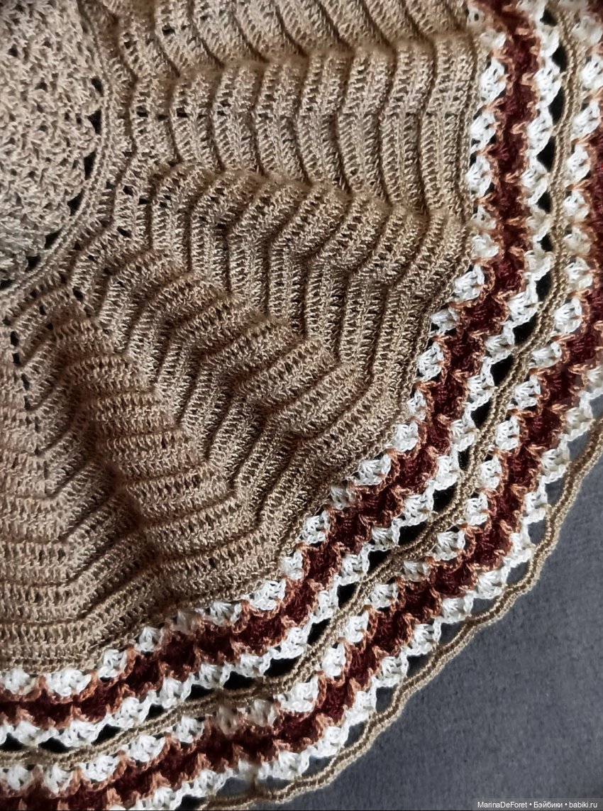 Вязаная одежда для кукол - часть двадцать третья - снова платья