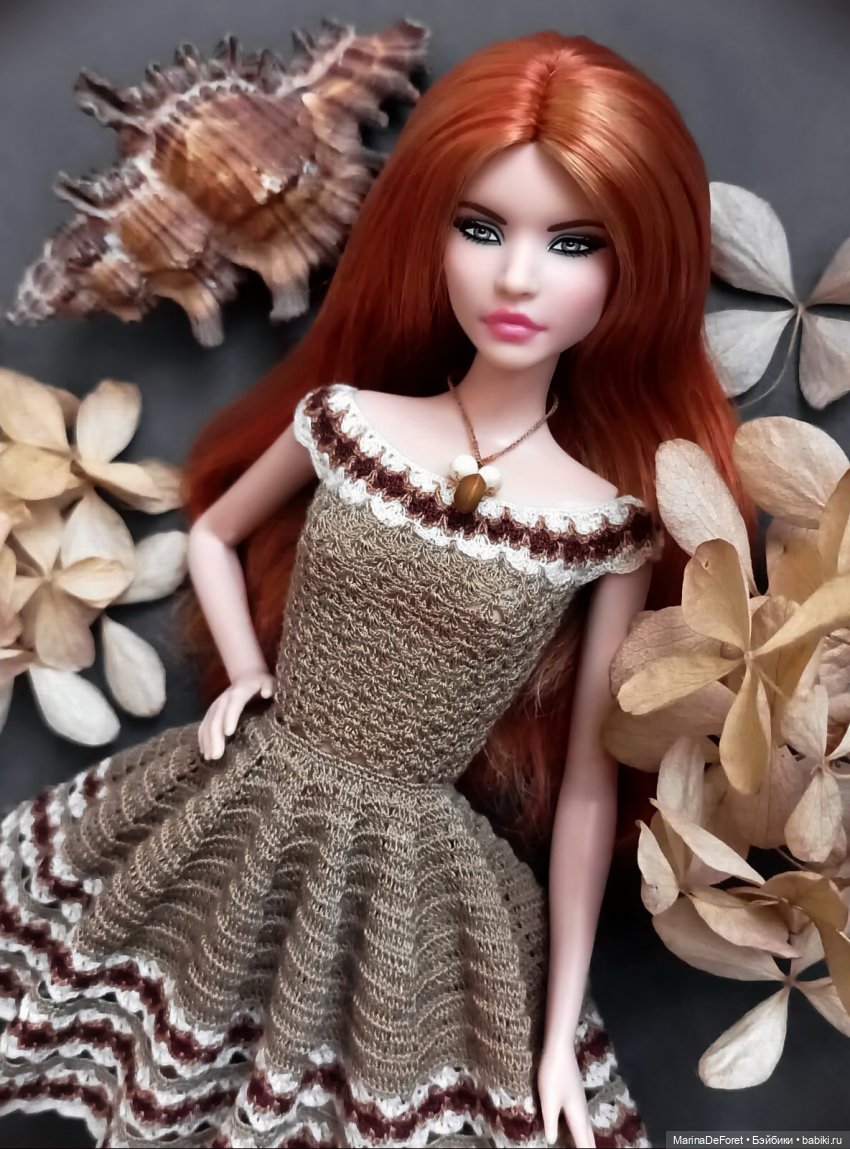 Вязаная одежда для кукол - часть двадцать третья - снова платья