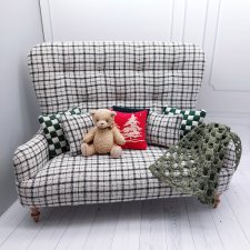 Диван для кукол формата 1/6 от известного мастера