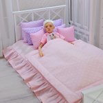 Белая кровать для кукол формата 1/4 и 1/6 от известных мастеров Woodentales