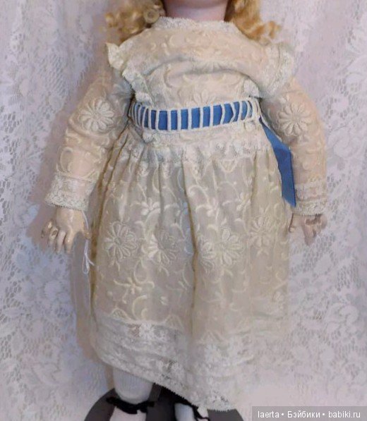 Старинные композитные и фарфоровые куклы JUMEAU