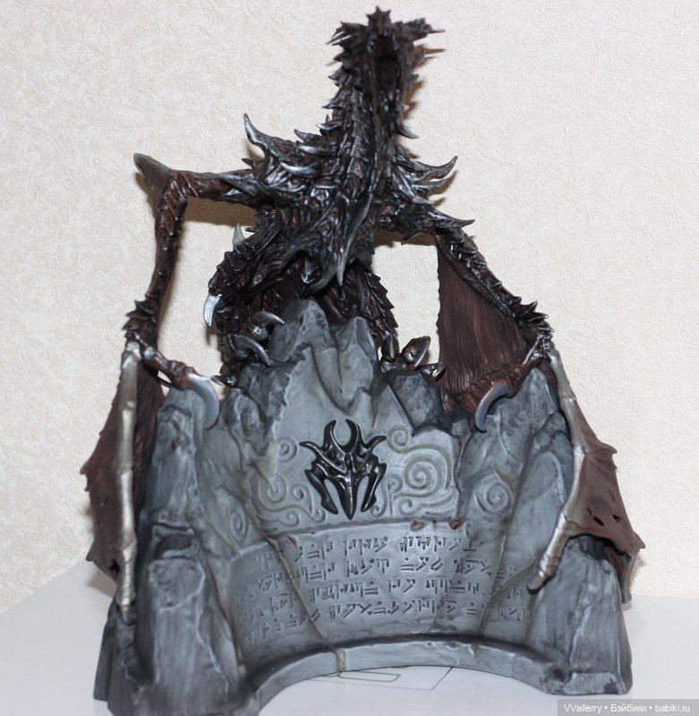Skyrim Collector's Edition: Alduin Statue (фото 5)