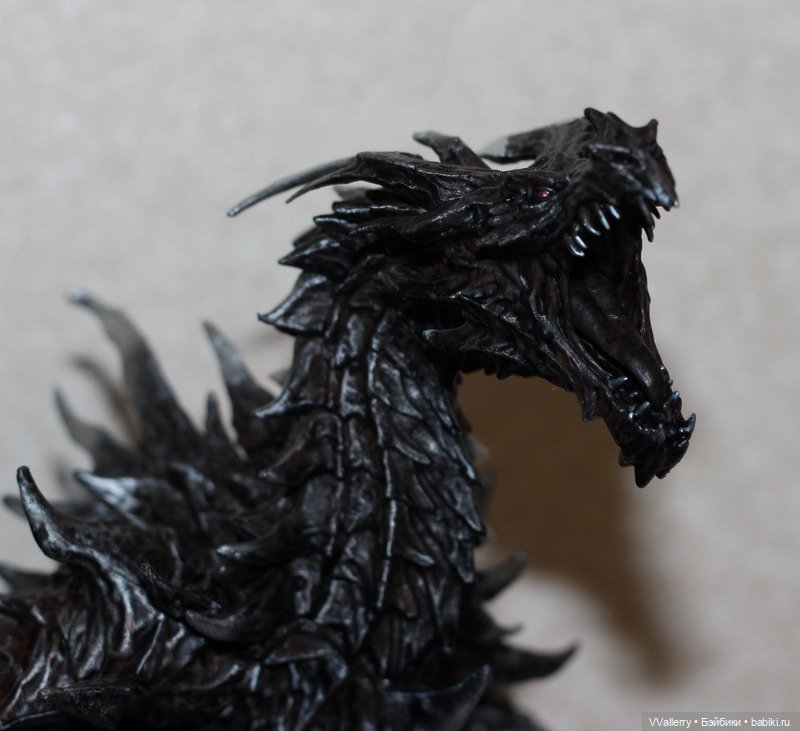 Skyrim Collector's Edition: Alduin Statue (фото 4)