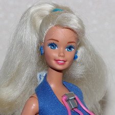 Dr. Barbie 1993 Doctor Barbie 765059
