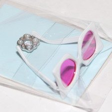 Очки и броши Precious Cargo  Cabot