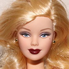 2001 Hollywood Cast Party Barbie Doll Movie Star