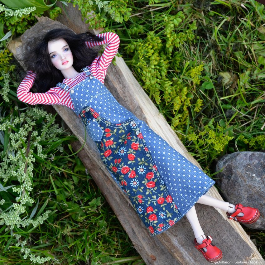 Голубой и красный. Еще наряды для Севланы