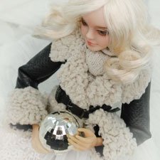 Настюша на зимней прогулке. Mooqla