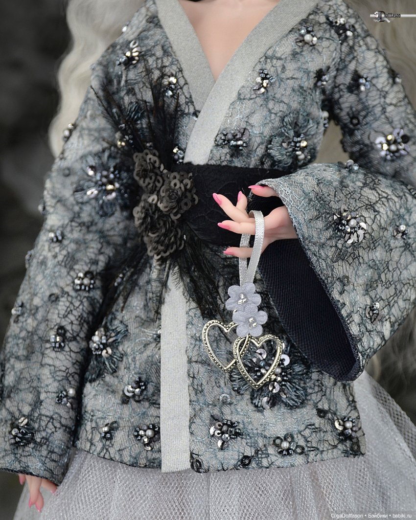 Химера - в бесконечных оттенках серого