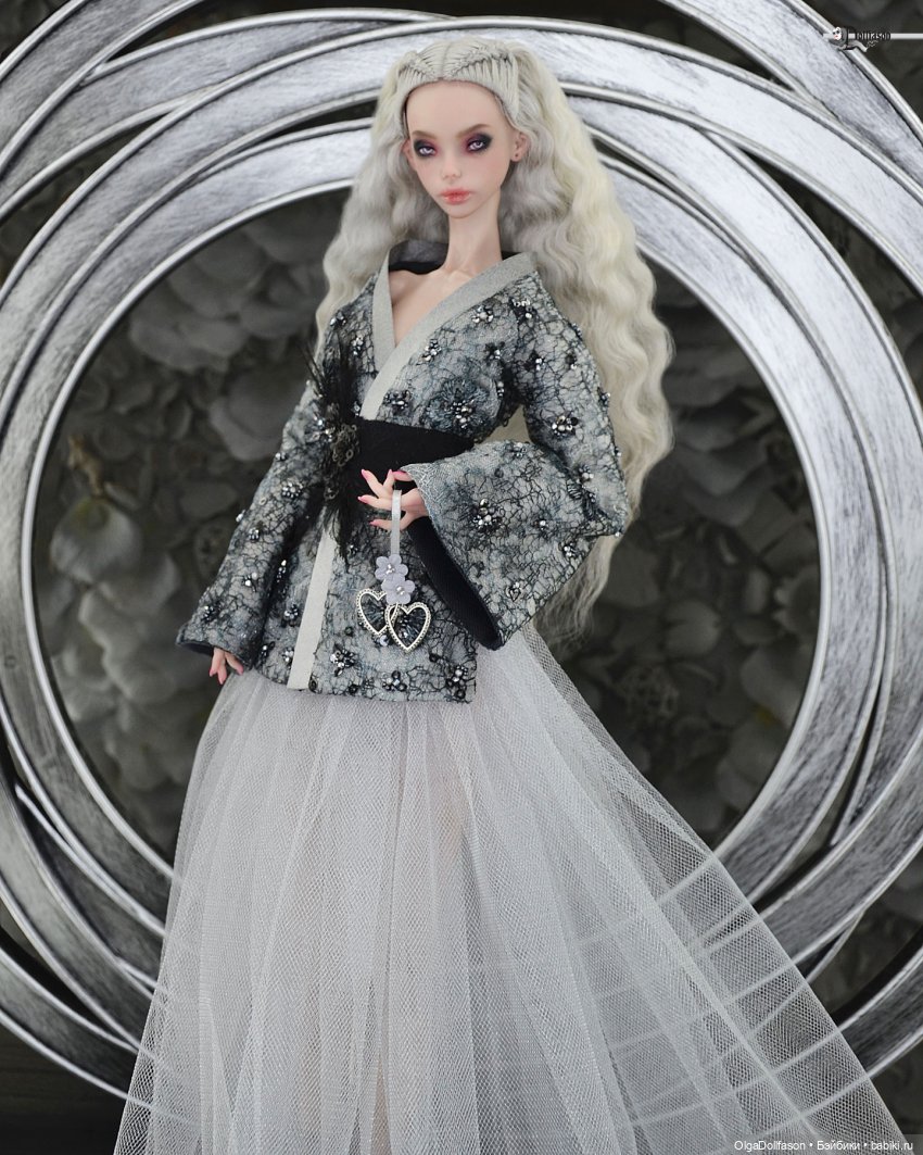 Химера - в бесконечных оттенках серого