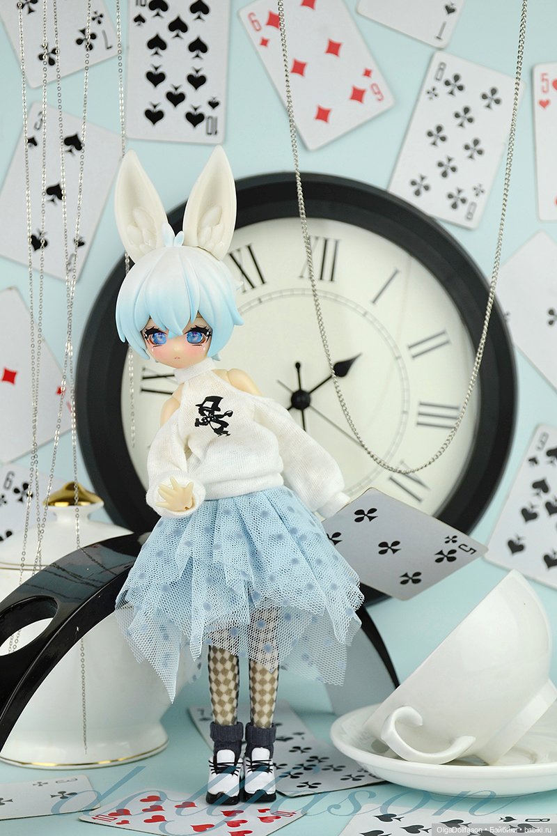 Белый кролик и другие. Чайные зайчики ныряют в нору